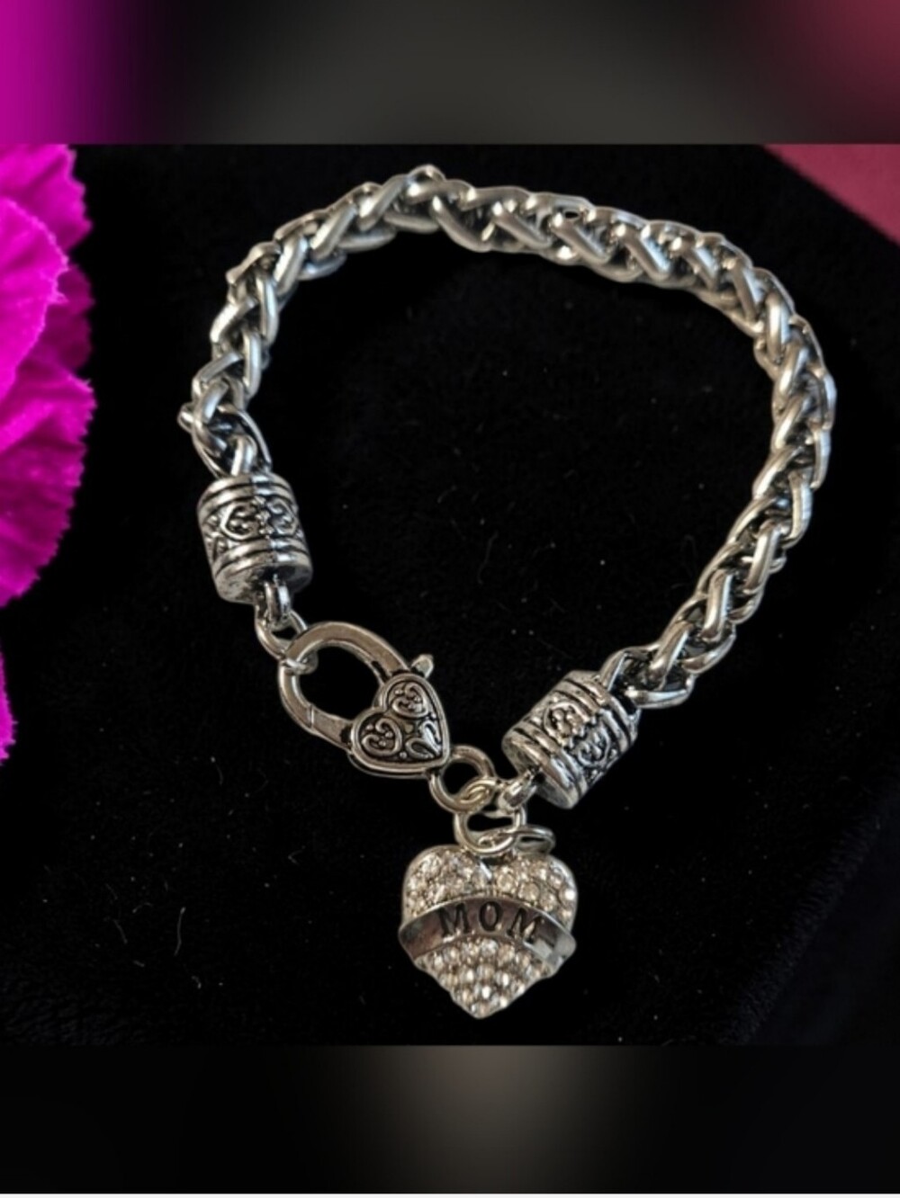 MOM Heart Charm Antique-themed Rope Chain Bracelet